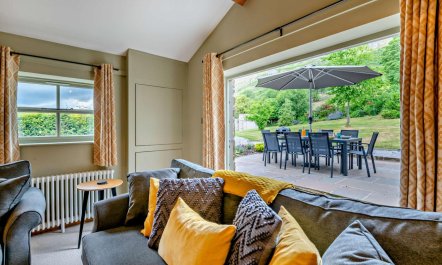 4 Bed in Hawkswick 9