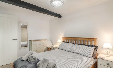 2 Bed in Broad Haven 7