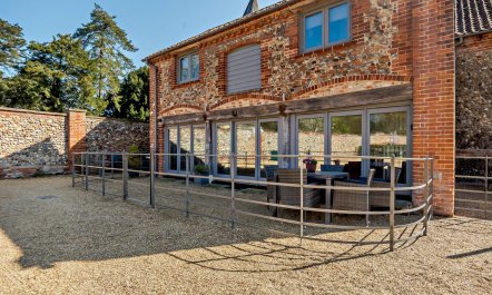 2 Bed in Letheringsett 2