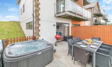 4 Bed in Winnards Perch 2