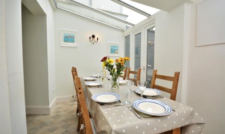 2 Bed in Padstow 8