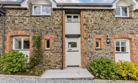 3 Bed in Thornbury 0