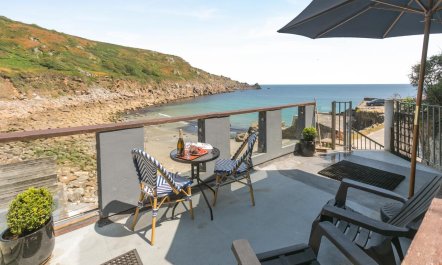 1 Bed in Lamorna