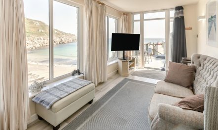 1 Bed in Lamorna 8