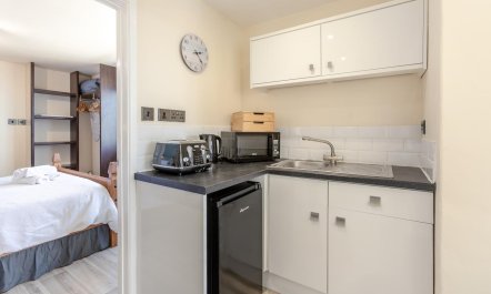 1 Bed in Lamorna 2