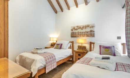 2 Bed in Lower Bodham 7