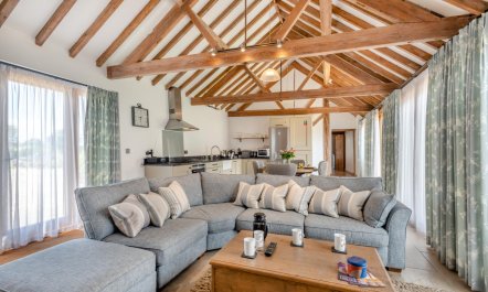 2 Bed in Lower Bodham 1