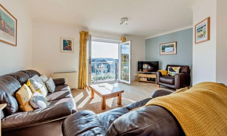 3 Bed in Broad Haven 2