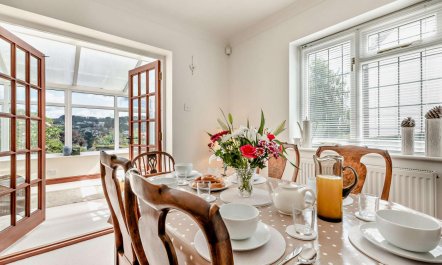 3 Bed in Lyme Regis 9