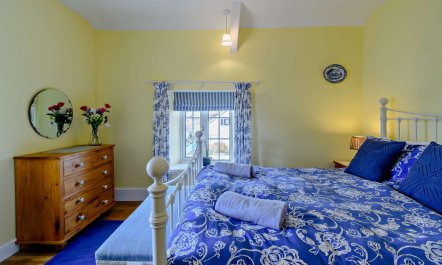 4 Bed in Broad Haven 5