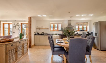 3 Bed in Lower Bodham 9