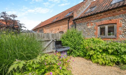 3 Bed in Lower Bodham 6