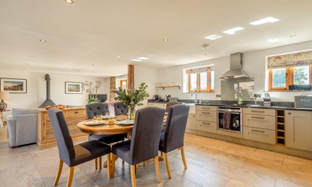 3 Bed in Lower Bodham 2