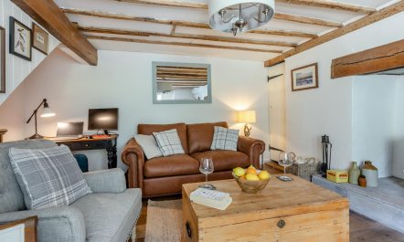 2 Bed in Luxborough 0