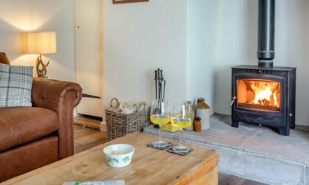 2 Bed in Luxborough 3