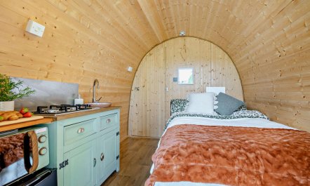 1 Bed in Treneglos 4