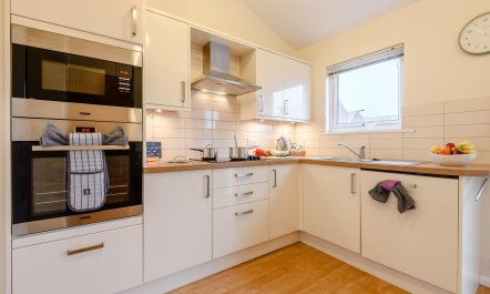 3 Bed in Christchurch 3