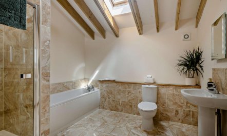 4 Bed in Barnham Broom 6