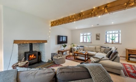 4 Bed in Abbotsham 3