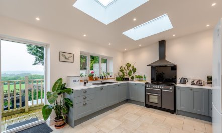 4 Bed in Abbotsham 1