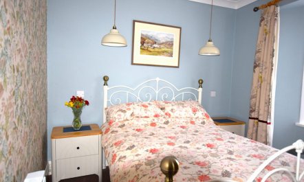 1 Bed in Teignmouth 6