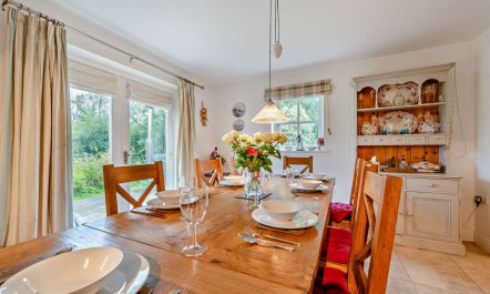 6 Bed in Ludchurch 2