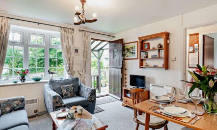 2 Bed in St. Keverne 1