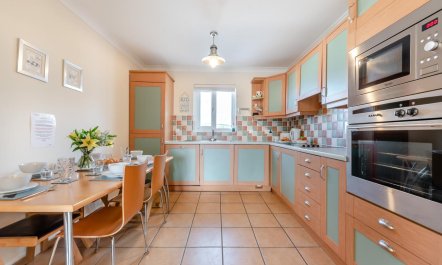 3 Bed in Broad Haven 5