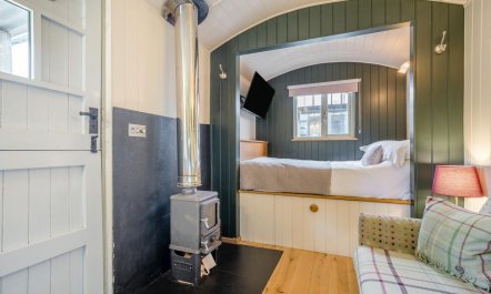 1 Bed in Eyam 3