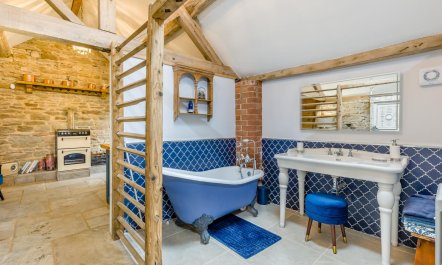 1 Bed in Wheathill 3