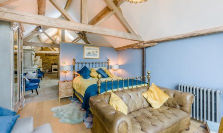 1 Bed in Wheathill 1