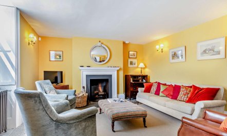 3 Bed in Burton Bradstock 2