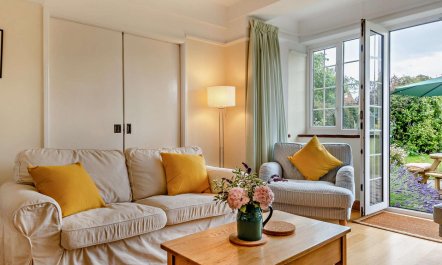 4 Bed in Southwold 2