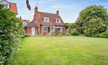 4 Bed in Southwold 3