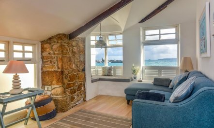 2 Bed in St. Ives 2