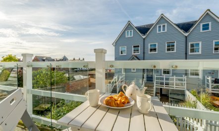 4 Bed in Whitstable 1