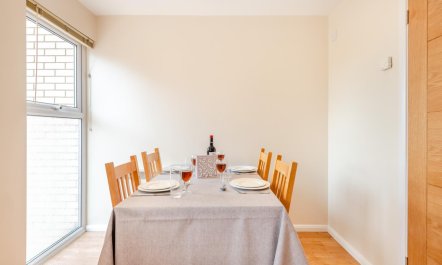 2 Bed in Christchurch 4