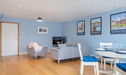 2 Bed in Southwold 7