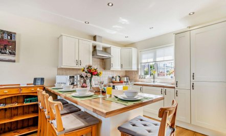 2 Bed in Broad Haven 7