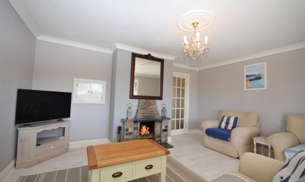 3 Bed in Hope Cove 9