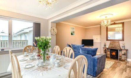 3 Bed in Hope Cove 5