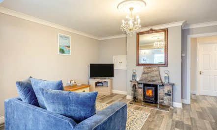 3 Bed in Hope Cove 3