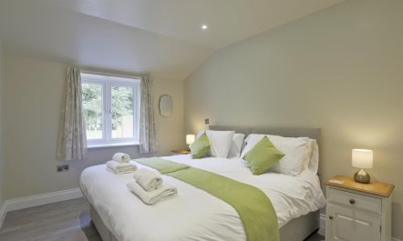 10 Bed in Barsham 8
