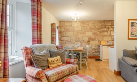 3 Bed in North Sunderland 6