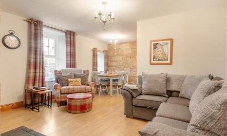 3 Bed in North Sunderland 4