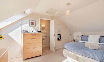 3 Bed in Broad Haven 9