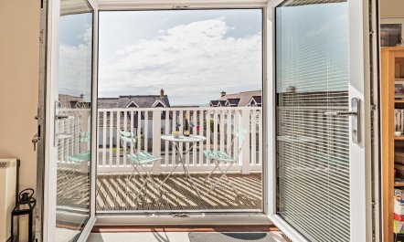 3 Bed in Broad Haven 3