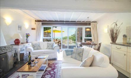 2 Bed in St. Gennys 1