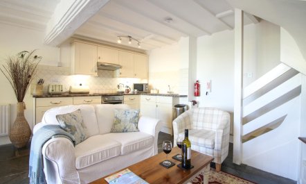 2 Bed in St. Gennys 4