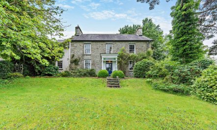 5 Bed in Dre-Fach Felindre